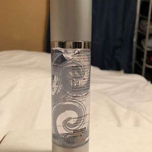 Anti-Wrinkle Serum 1.7 Oz want to look younger??